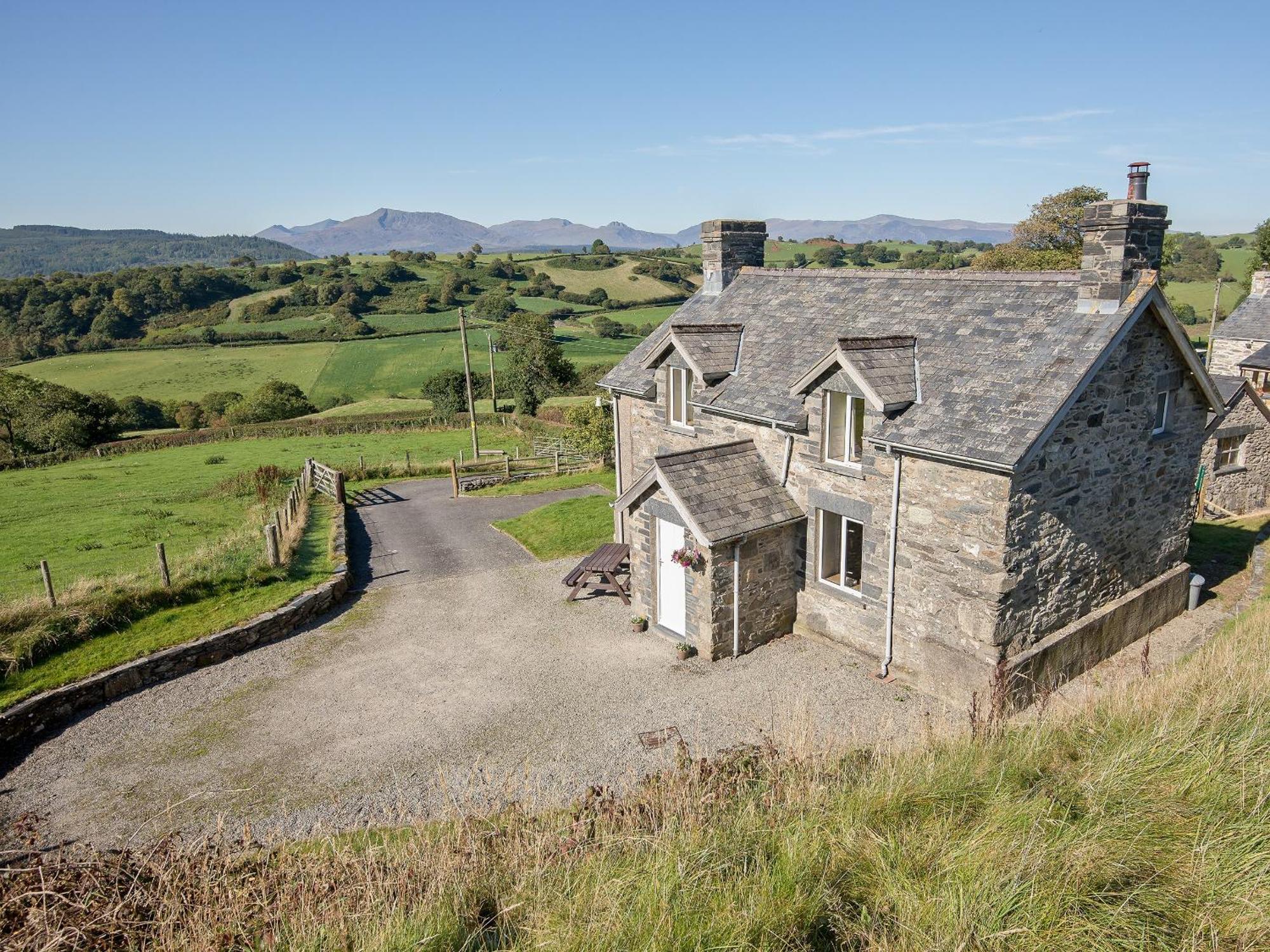 Cefn Bach Villa Capel Garmon Kültér fotó